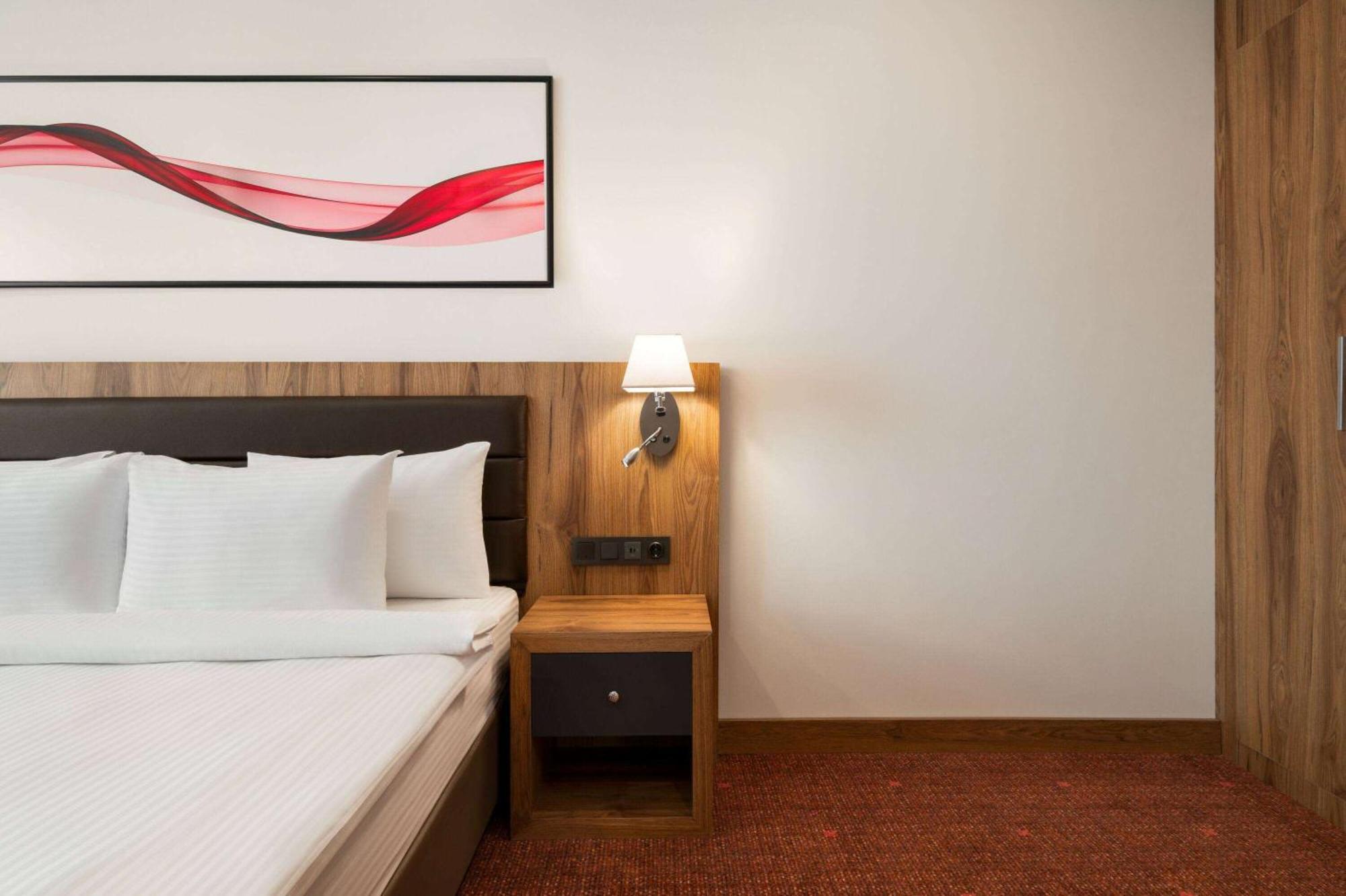 Ramada By Wyndham Karacabey Hotel Bursa Bagian luar foto