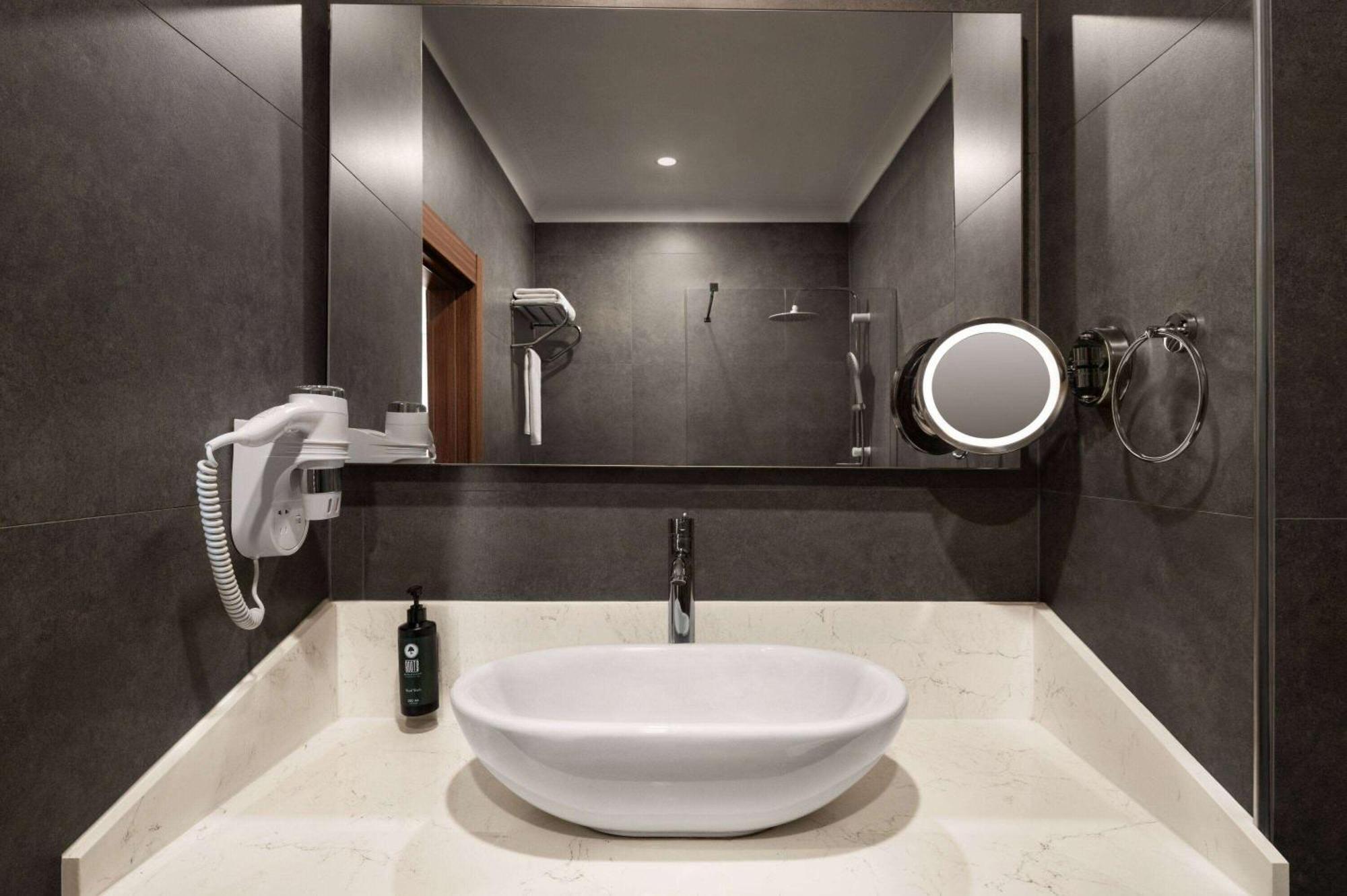 Ramada By Wyndham Karacabey Hotel Bursa Bagian luar foto