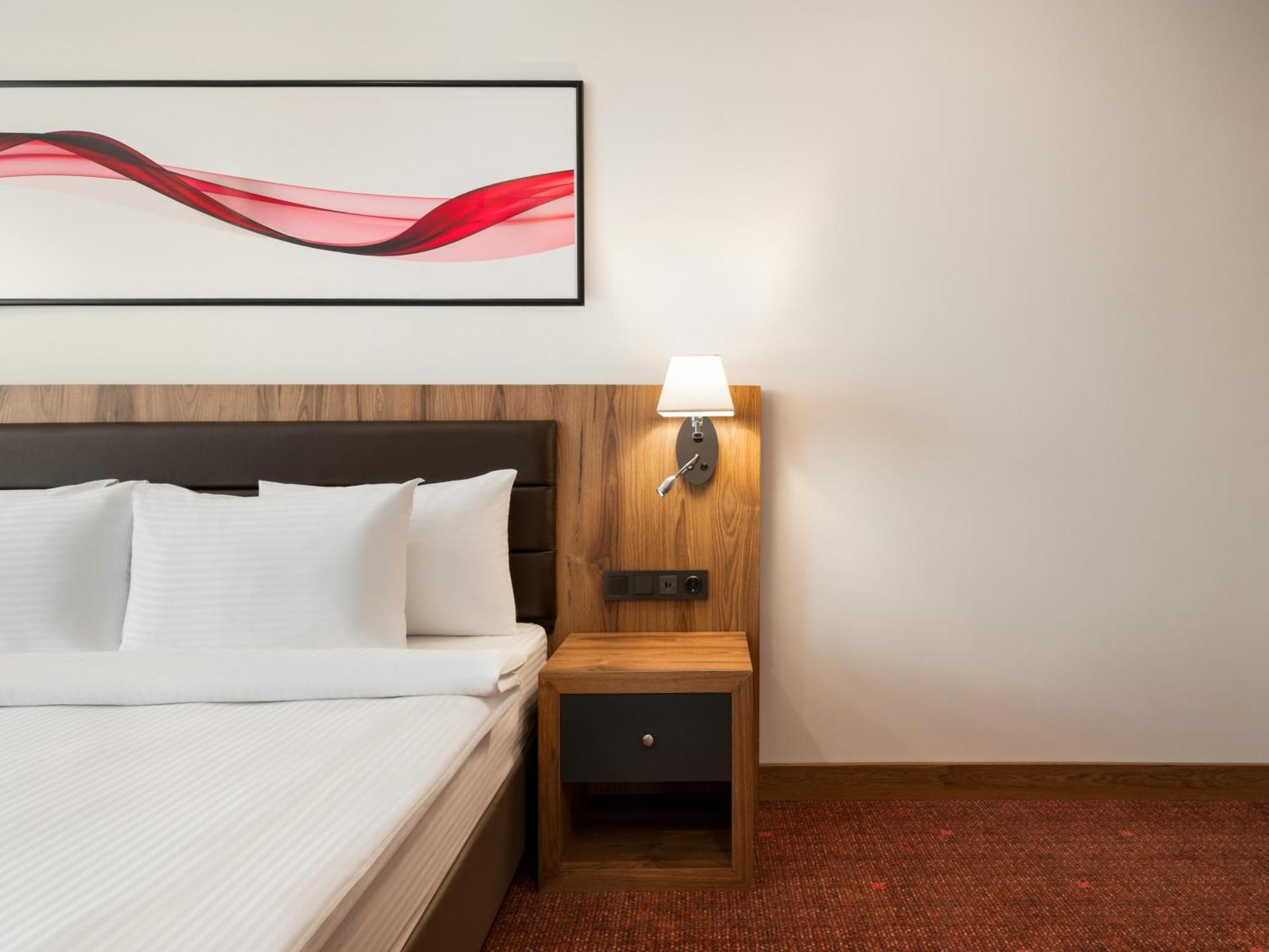 Ramada By Wyndham Karacabey Hotel Bursa Bagian luar foto